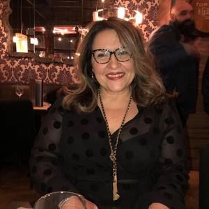 Meet your Posher, Izabel